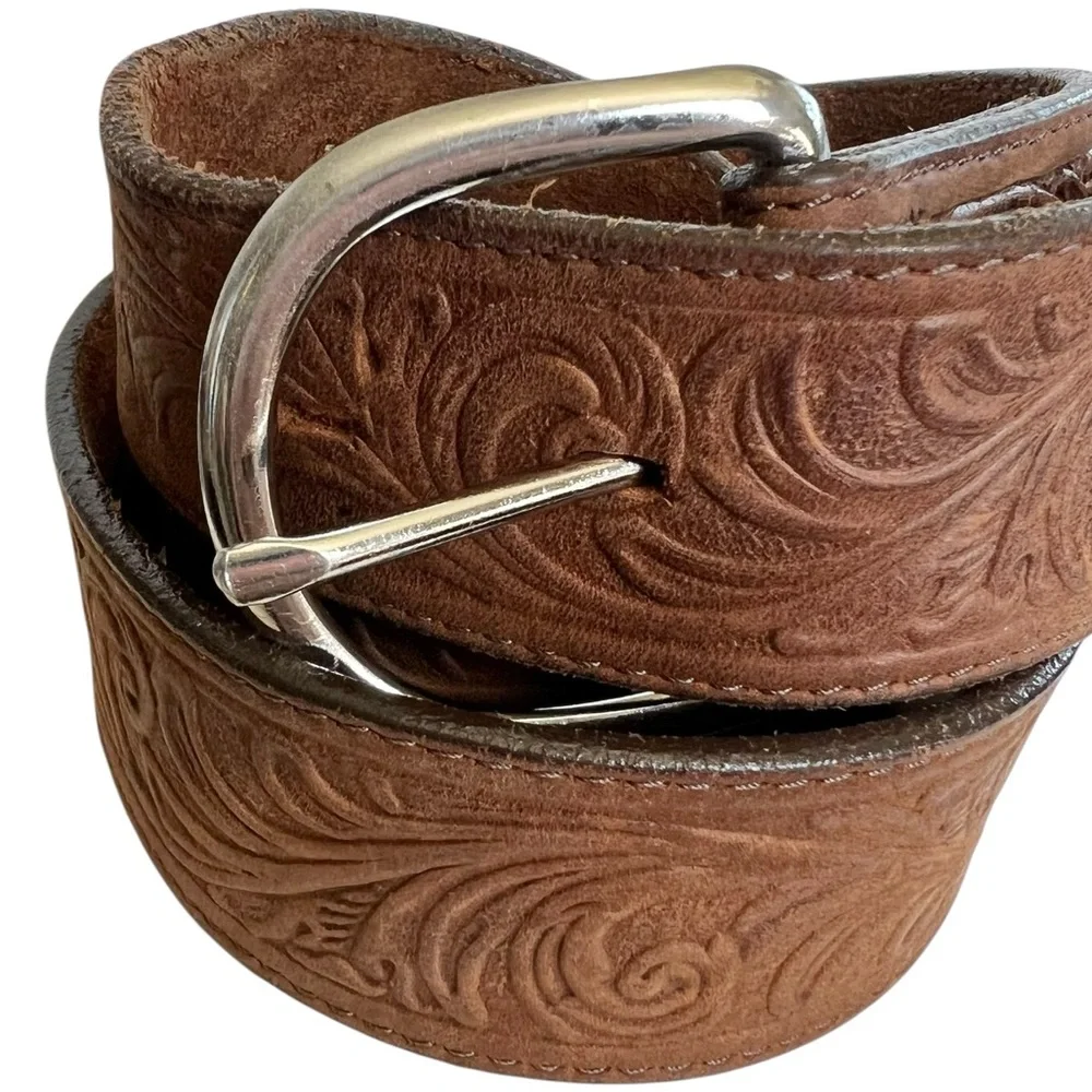 Justin Boots 42” Brown Leather Tooled Western Style Belt Unisex - Picture 2 of 8